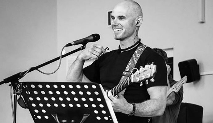 Featured image for “Former prisoner goes back behind bars to sing gospel music”
